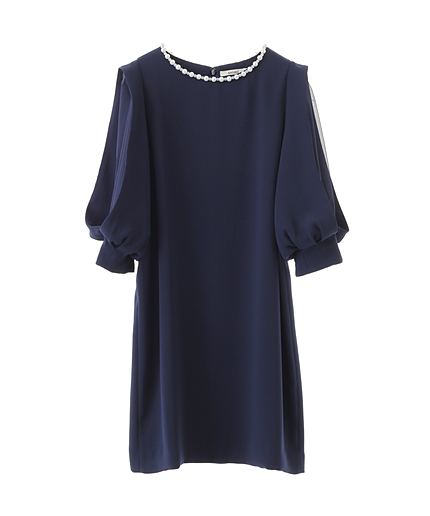 ビジュー付きデザインワンピース