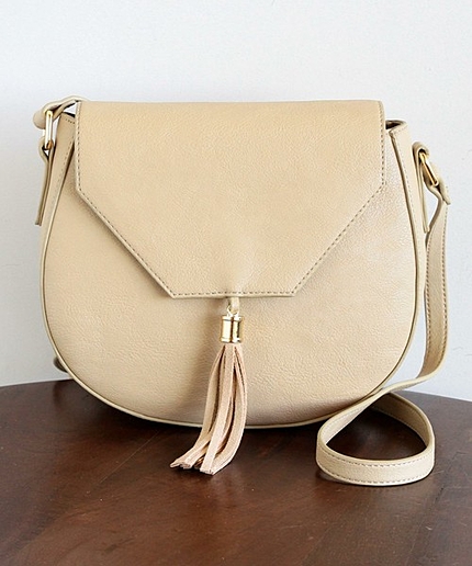 BY∵ フラップタッセルショルダーо