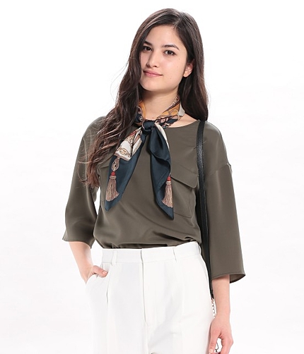 ダブルポケットブラウス