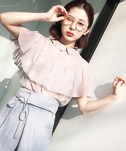 フラワーフリルブラウス