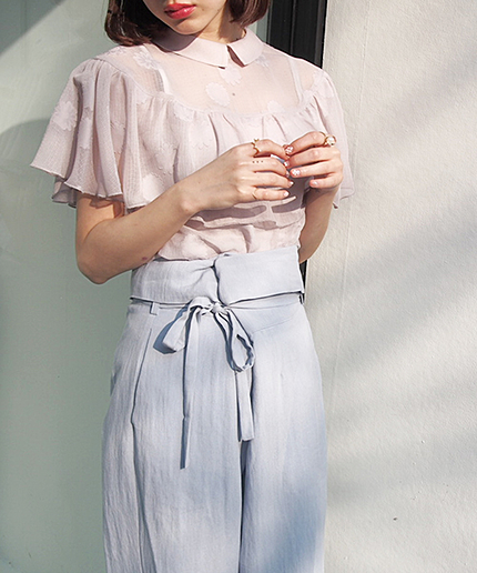 フラワーフリルブラウス