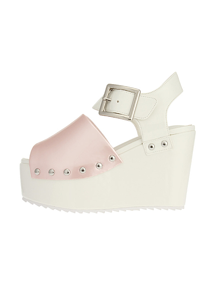 エナメル厚底サンダル