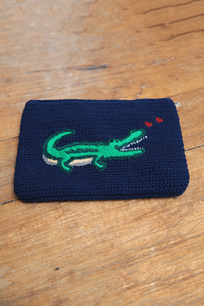 ニット刺繍クラッチ