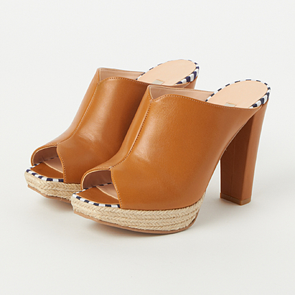 今シーズンマスト★大人ボヘミアンなサボサンダル