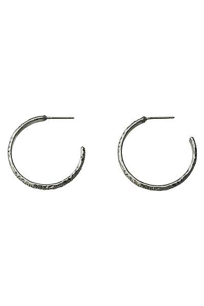 EFB エンボスピアス