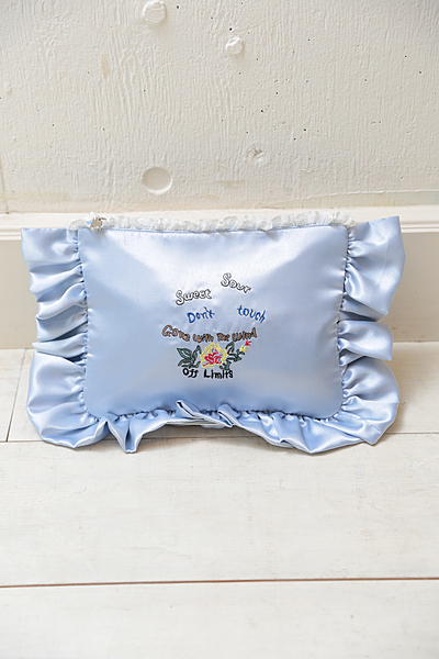 sweetフリルクラッチ