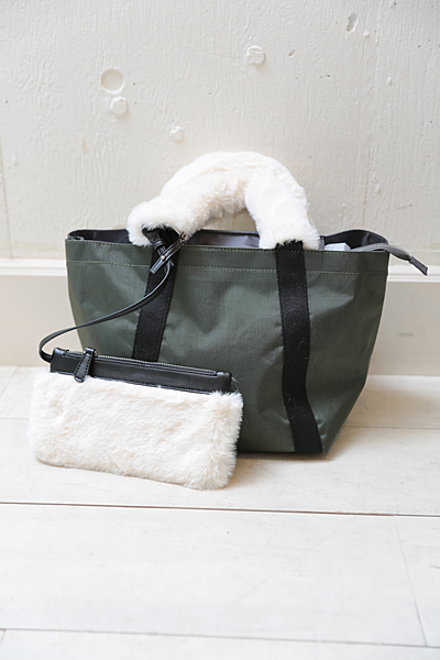 もこシャカハンドルトート（小）