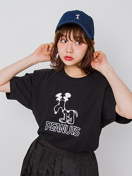 PEANUTS Ｔシャツ