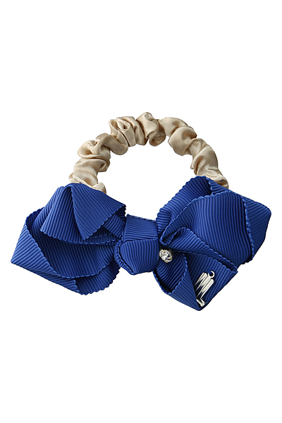 ビジューリボンシュシュ