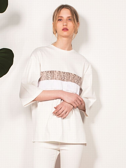 half panel Tシャツ