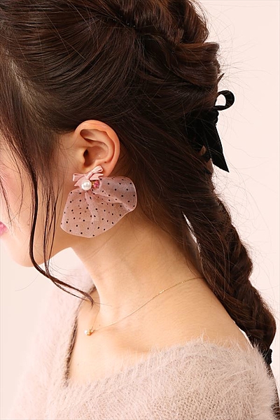 ドットチュールイヤリング