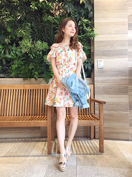 ペイントフラワー格子レースワンピース