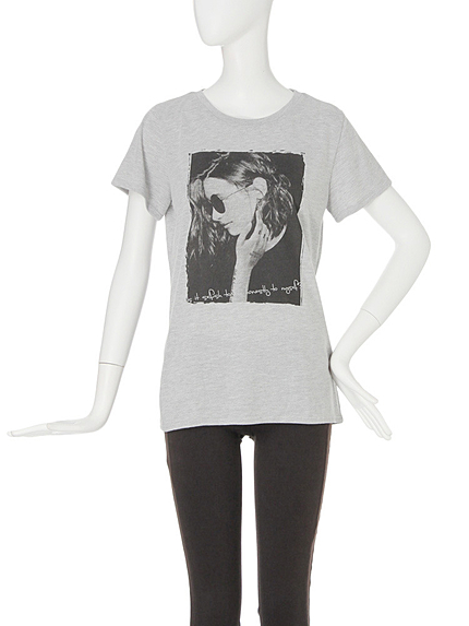 【CASUAL】タトゥーレディTシャツ