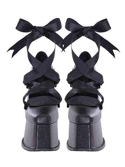 BLACK KEYS HEEL PUMPS