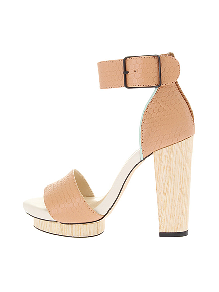 ウッドヒールサンダル