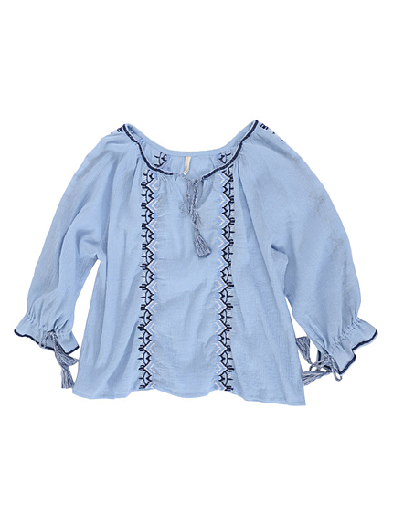 ギャザー刺繍ブラウス