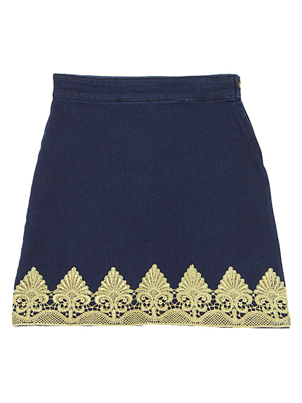 エンブロイダリーヘムスカート
