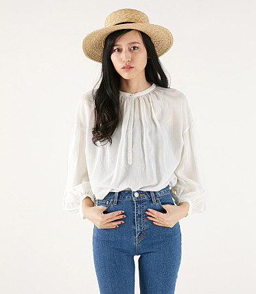 VOLUME SLEEVE BLOUSE