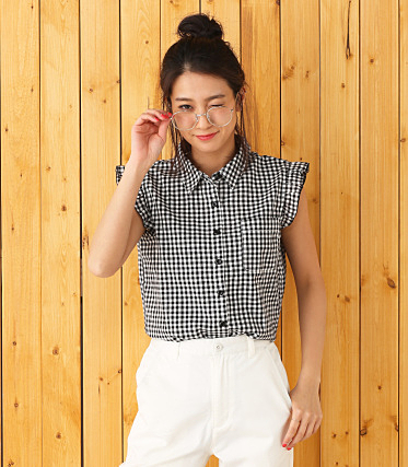 ノースリーブ フリル シャツ