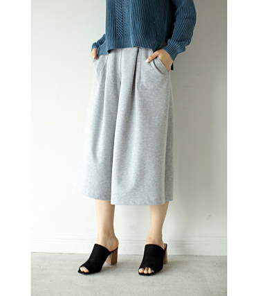 TRPU裏毛スカーチョ