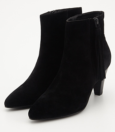 タッセルショートブーツ