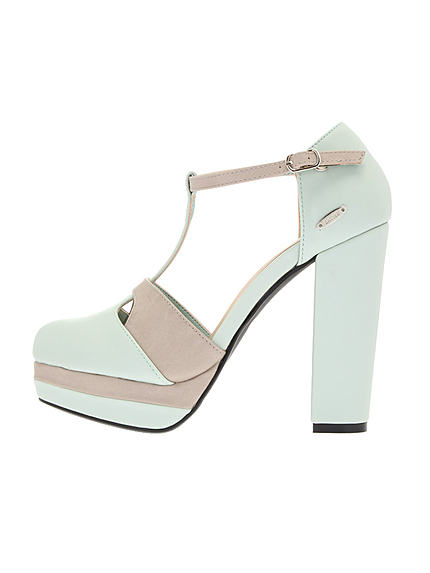 Tストラップパンプス