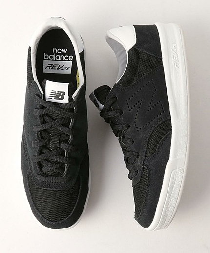 【WEB限定】＜New Balance (ニューバランス)＞ CRT300 スニーカー†