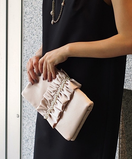 〓JP フェイクパール フリル クラッチ / 結婚式 / オケージョン / フォーマル / パーティー