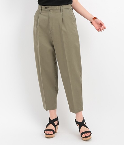 コクーンチノパンツ