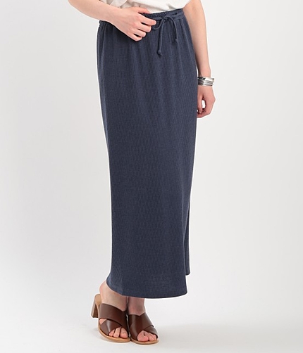 細リブマキシスカート