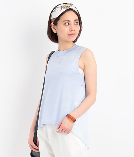 バックプリーツトップス