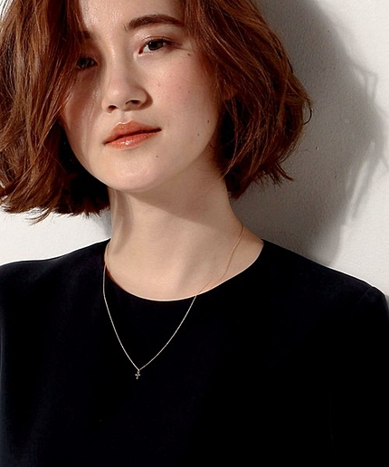 <AURORA GRAN(オーロラグラン)>タイニークロス ネックレス