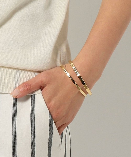 a.v.max 2連ブレスレット