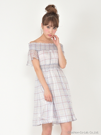 オフショルシャーリングチェックワンピース