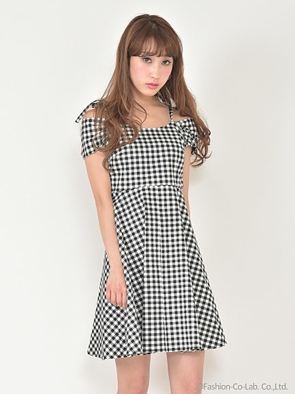 オフショルフレアワンピース