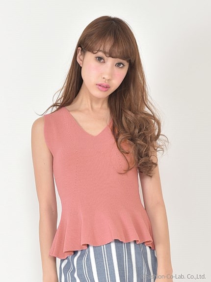 ぺプラムニットトップス