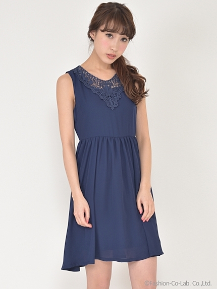 フロントレースワンピース