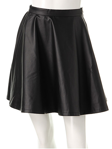 14.ＡＷ　フェイクレザーフレアスカート