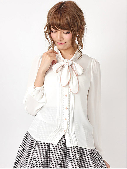 14.AW  配色パイピングリボンブラウス