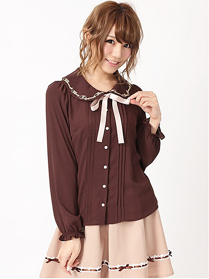 14.AW  衿メッセージ刺しゅうブラウス