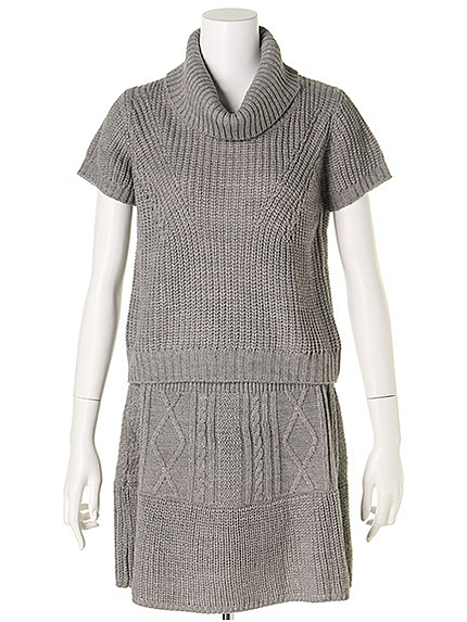 オフタートルニットセットアップ