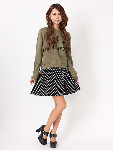 【CECIL BOOK掲載】LINロゴスウェット