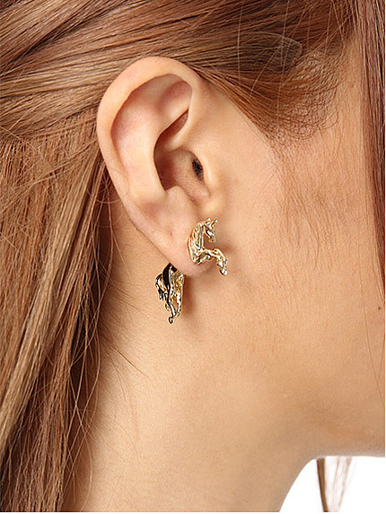 14.AWユニコーンピアス