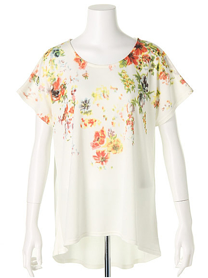 フラワープリントTシャツ