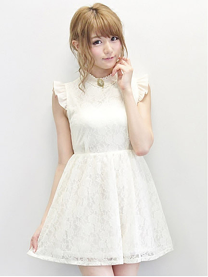 14.AW　カメオブローチ付きスタンドレースワンピース