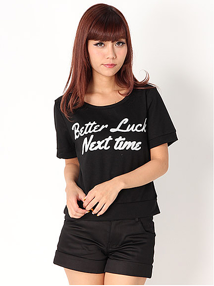 短丈ロゴTシャツ