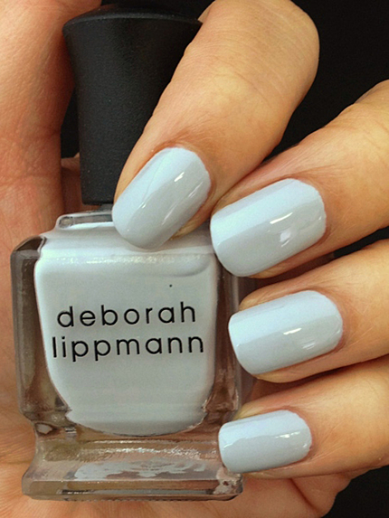 valveat 81Deborah LippmannCHASING PAVEMENTS
