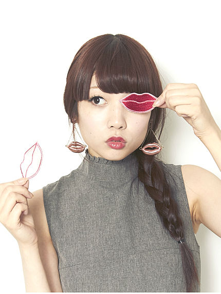 elianegigiリップイヤリング