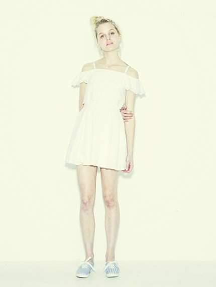 【dazzlin】スカラップティアードワンピース