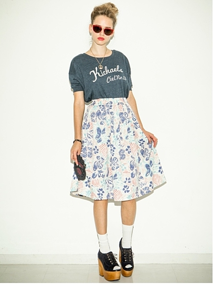 【dazzlin】花柄膝丈スカート